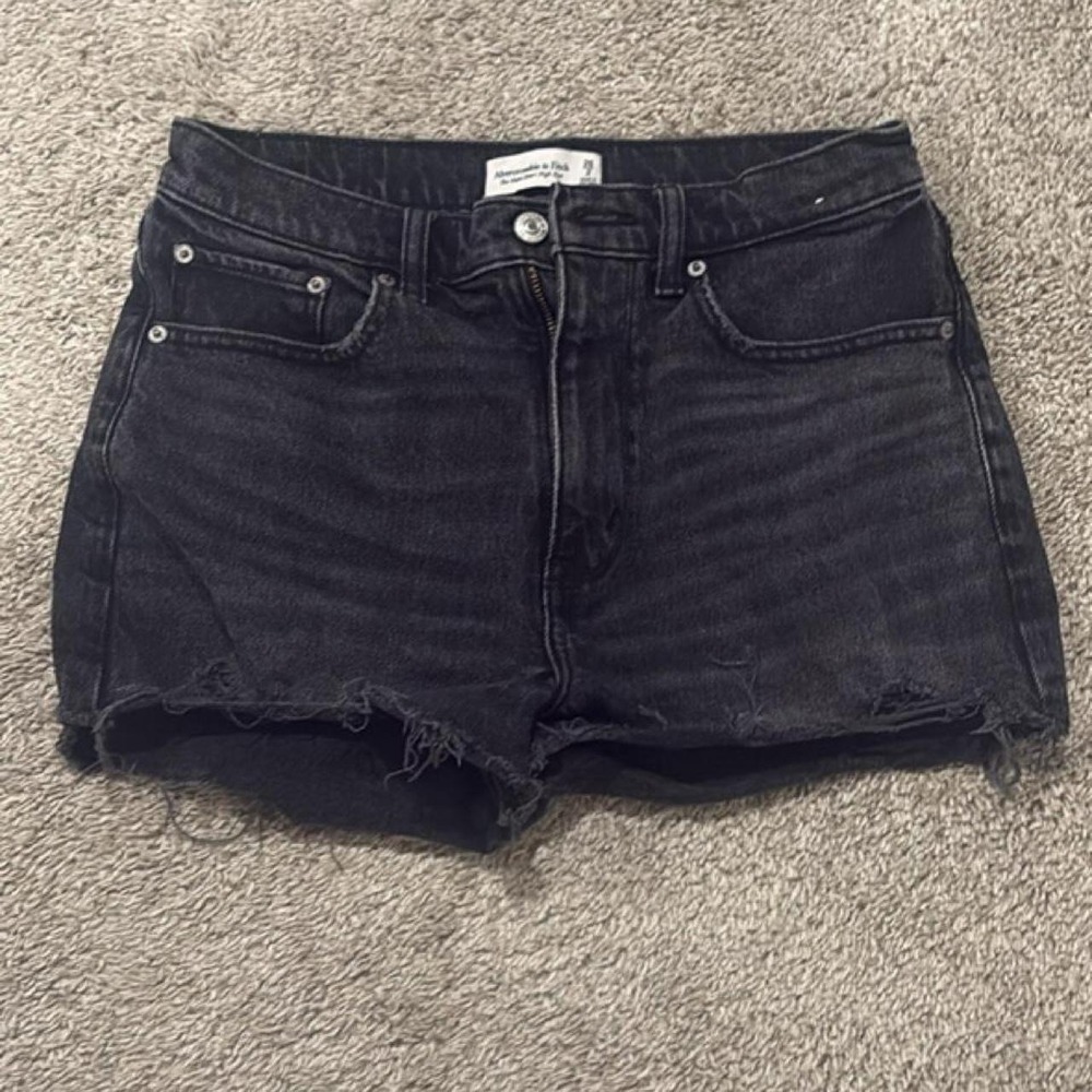 Abercrombie and Fitch Shorts, size 26